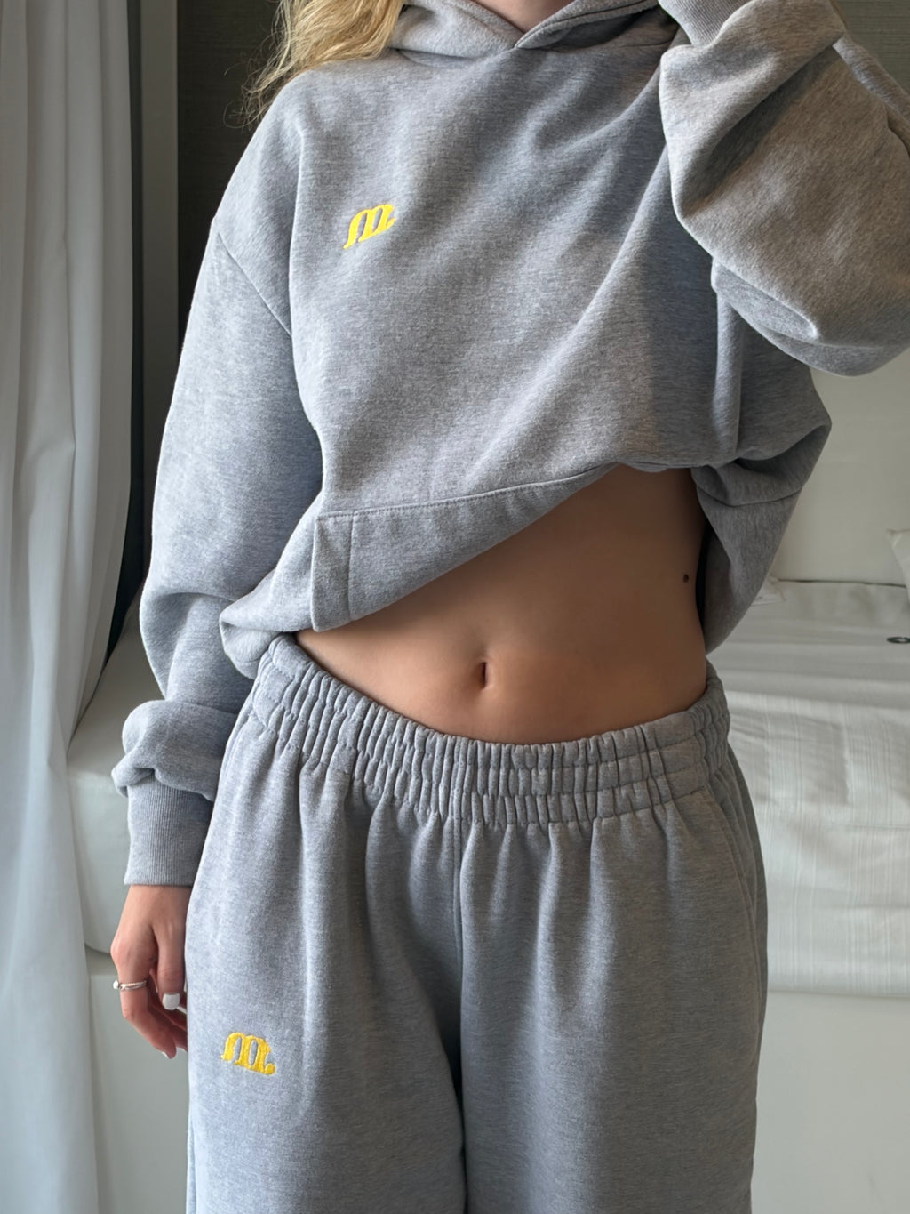 GREY HOODIE